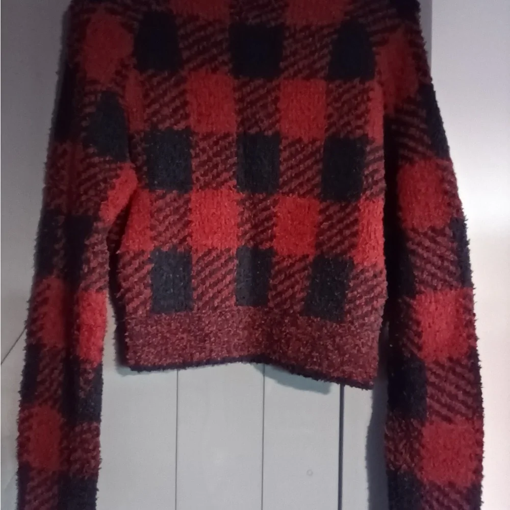 SKIMS‎ Red Black Buffalo Sherpa NWT